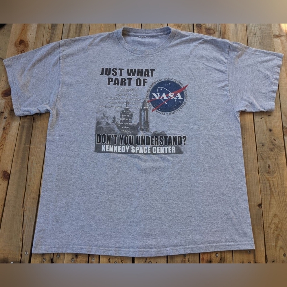 2000's NASA Kennedy Space Center T-shirt  men's Size XL